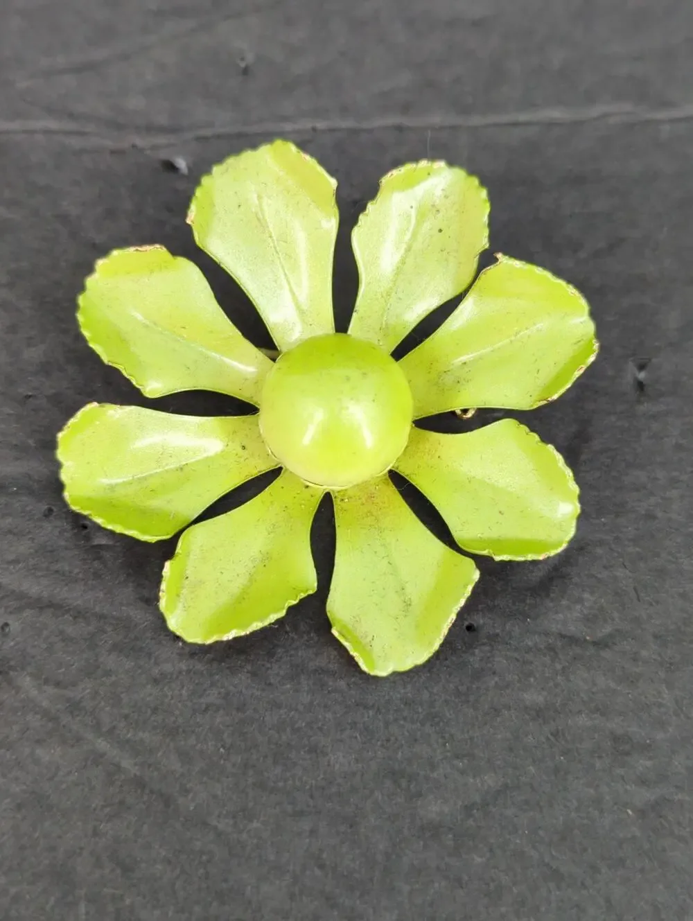 Vintage Enamel Flower Brooch Pin Chartreuse Lime Green Gold Tone Retro